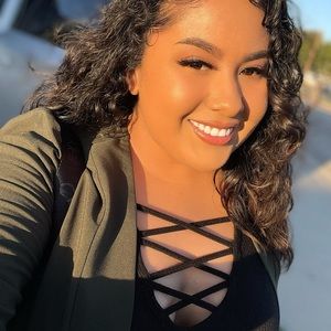 Meet your Posher, Natalie